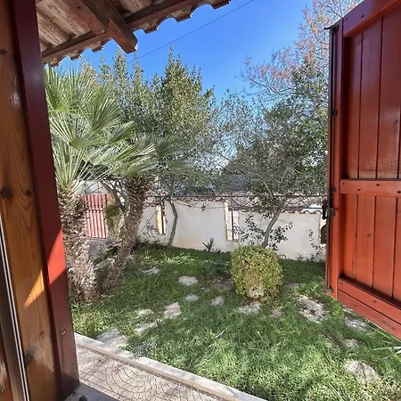 Mimina Con Barbecue E Parcheggio Torre Lapillo