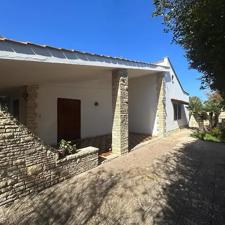 Holiday home Mimina Con Barbecue E Parcheggio Torre Lapillo